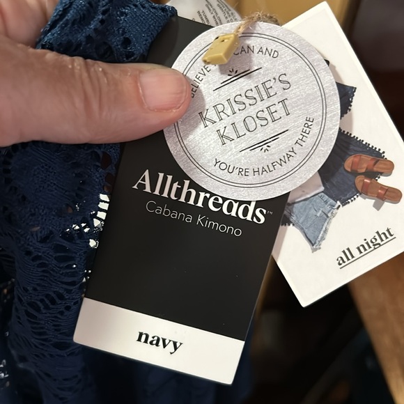 all threads Cabana Kimono size is nwt - Picture 3 of 3